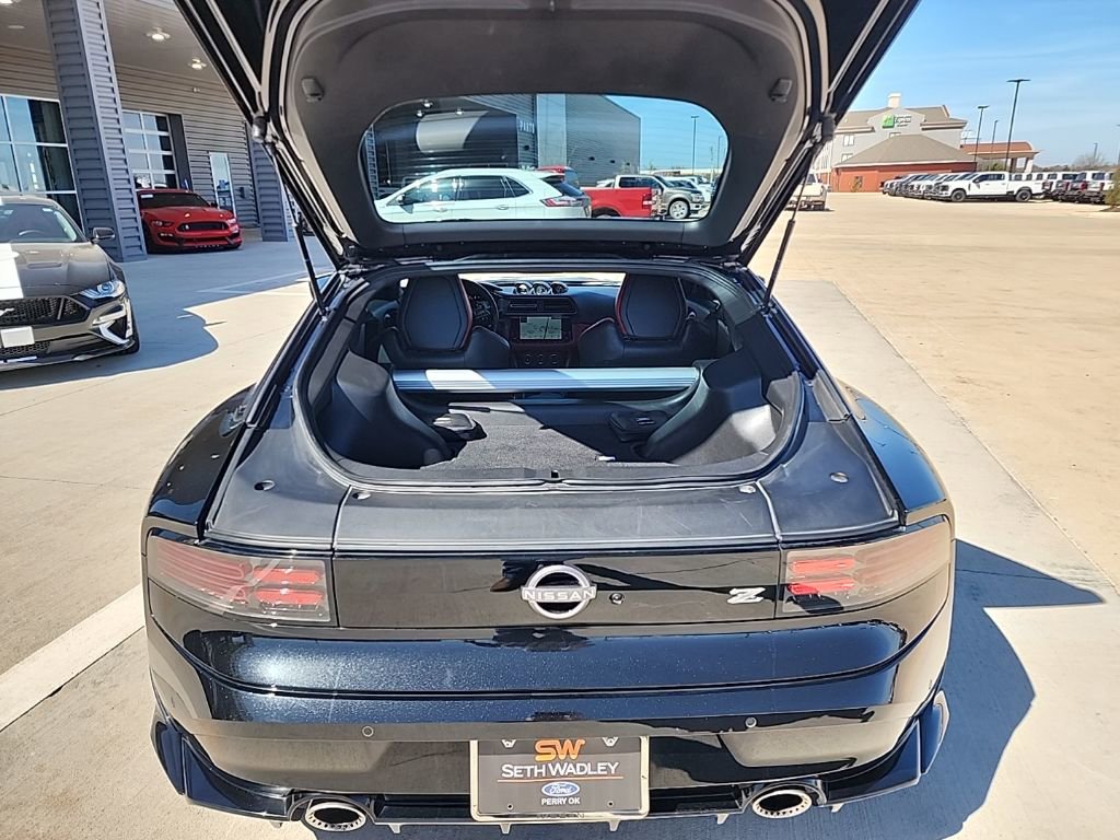 Used 2024 Nissan Z Performance w/ Floor Mat Package image 12