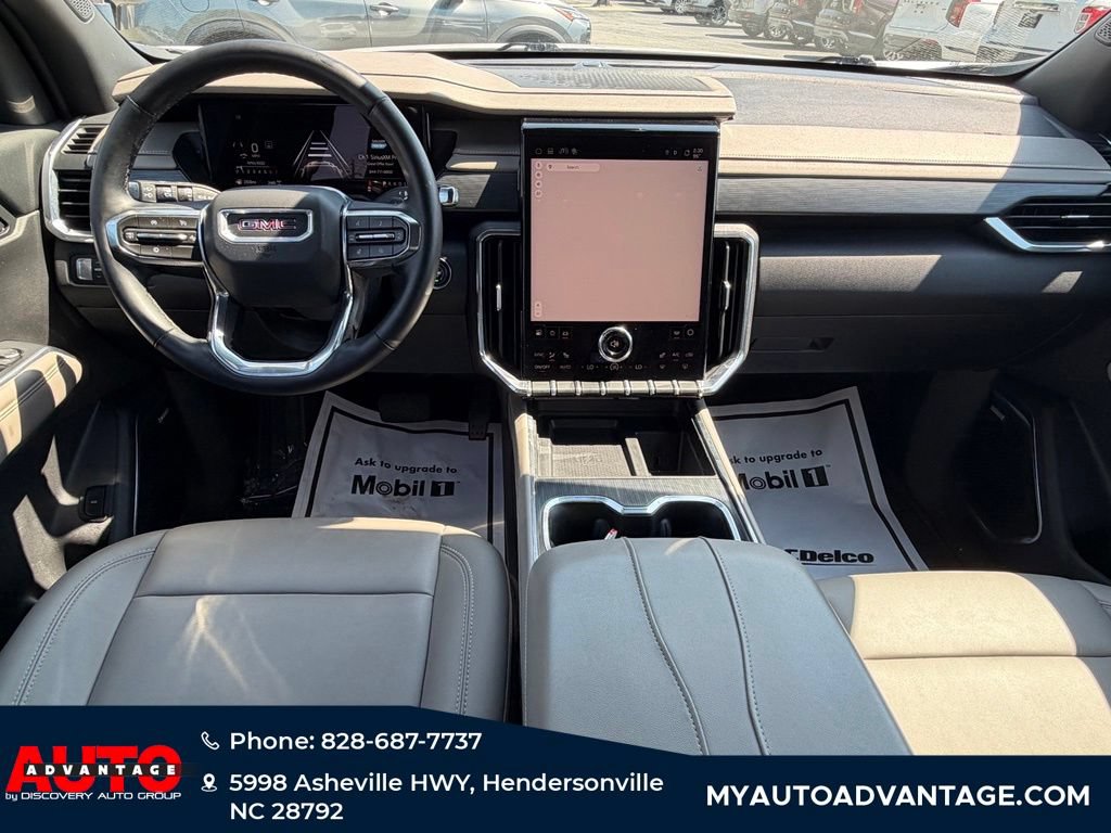 Used 2024 GMC Acadia Elevation AWD/4WD image 7