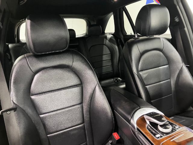 Used 2017 Mercedes-Benz GLC 300 4MATIC image 49