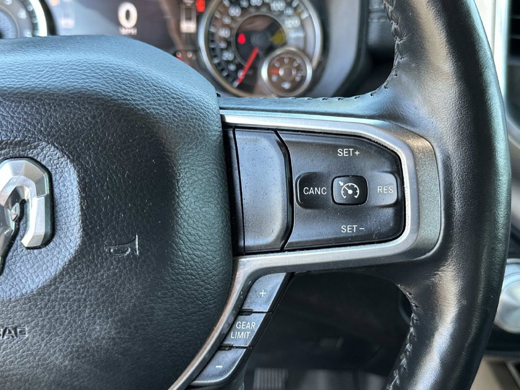 Used 2020 RAM 1500 Laramie AWD/4WD image 30