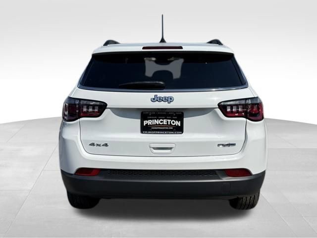 Used 2023 Jeep Compass Latitude w/ Sun and Sound Group image 6