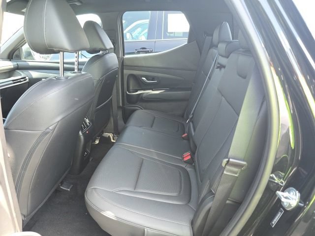 Used 2025 Hyundai Santa Cruz SEL AWD/4WD image 10