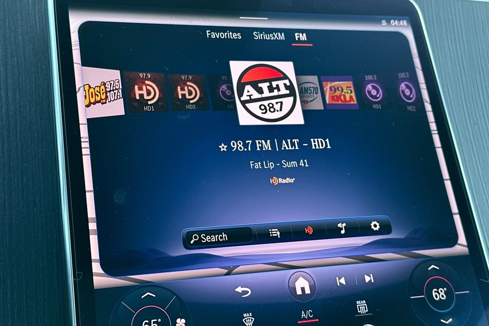 Used 2022 Mercedes-Benz EQS 450+ Sedan w/ AMG Line Exterior image 17