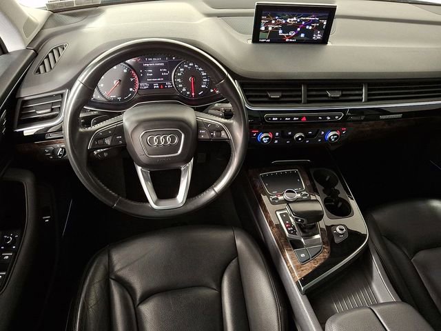 Used 2018 Audi Q7 3.0T Premium Plus image 2