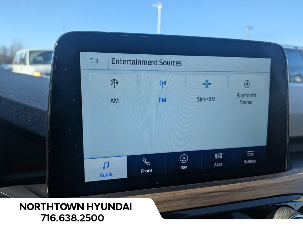 Used 2020 Ford Escape Titanium image 23