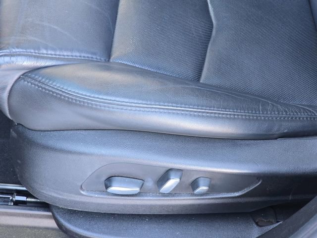 Used 2018 Cadillac XT5 Luxury w/ Driver Awareness Package image 31