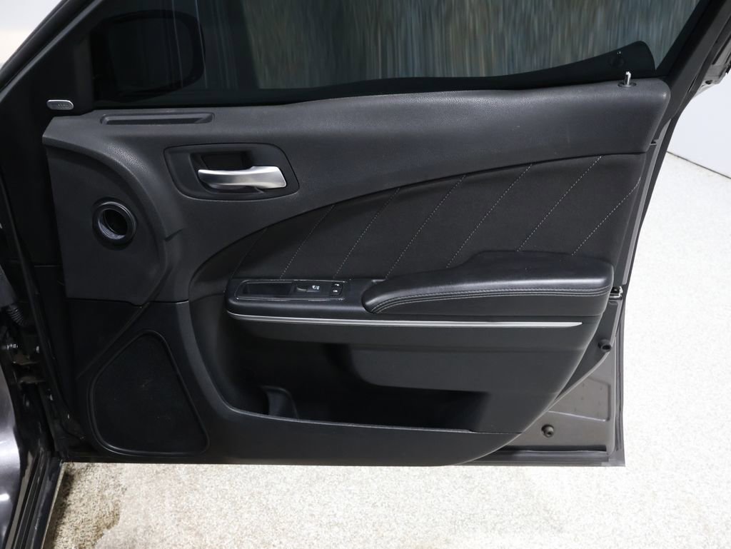 Used 2018 Dodge Charger GT image 23