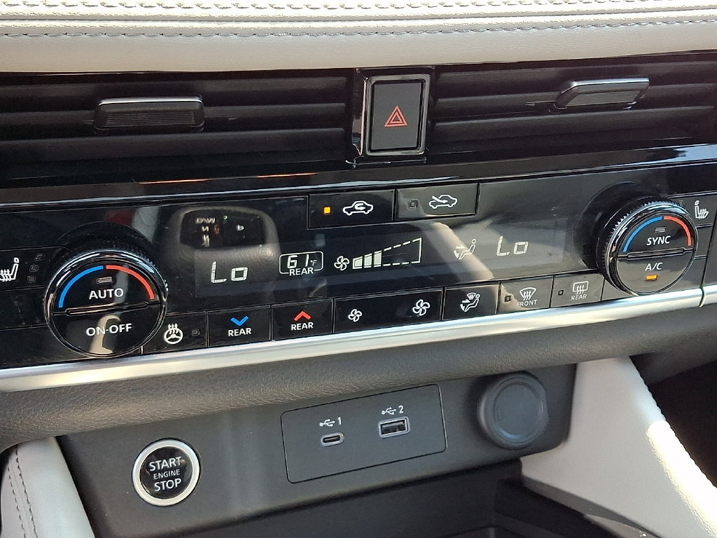 Certified 2023 Nissan Rogue SL AWD/4WD image 17