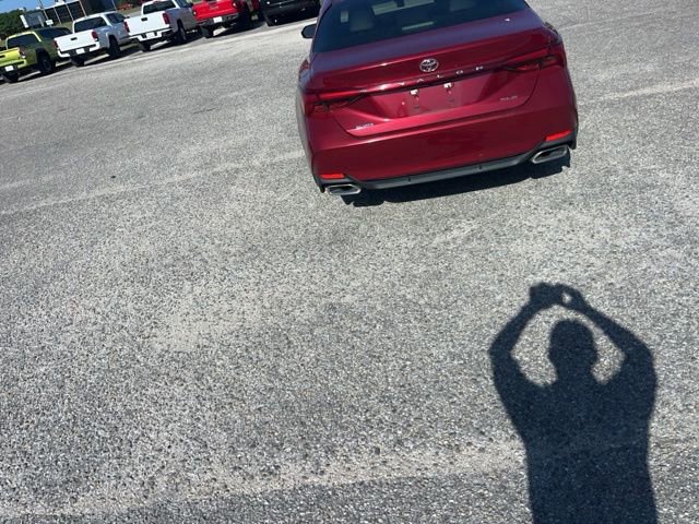 Used 2022 Toyota Avalon XLE FWD image 11