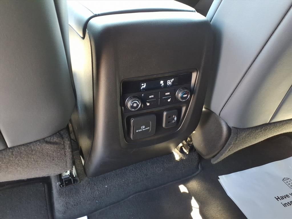 Used 2024 Buick Enclave Premium image 14