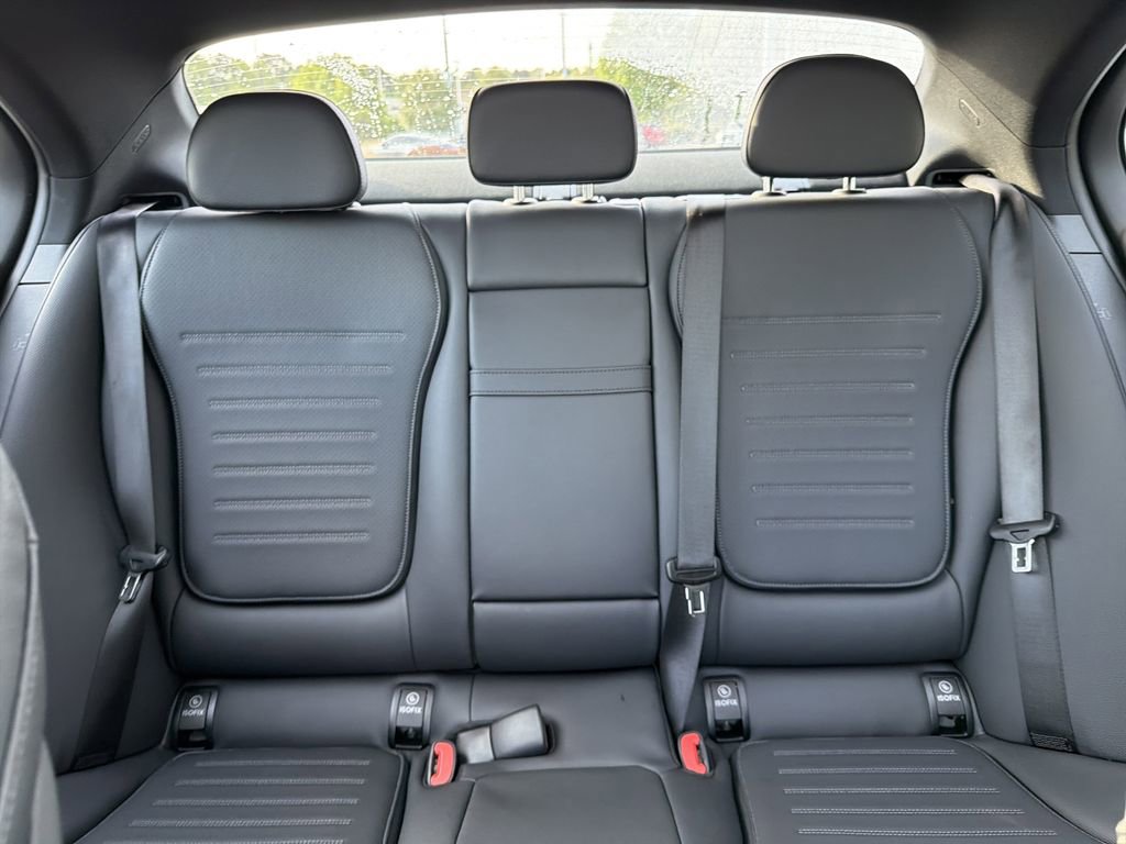 Certified 2025 Mercedes-Benz C 300 Sedan image 29