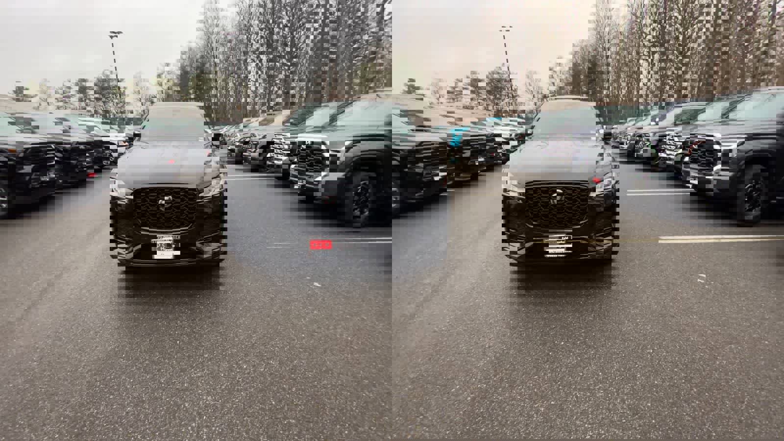 Used 2022 Jaguar F-PACE S image 3