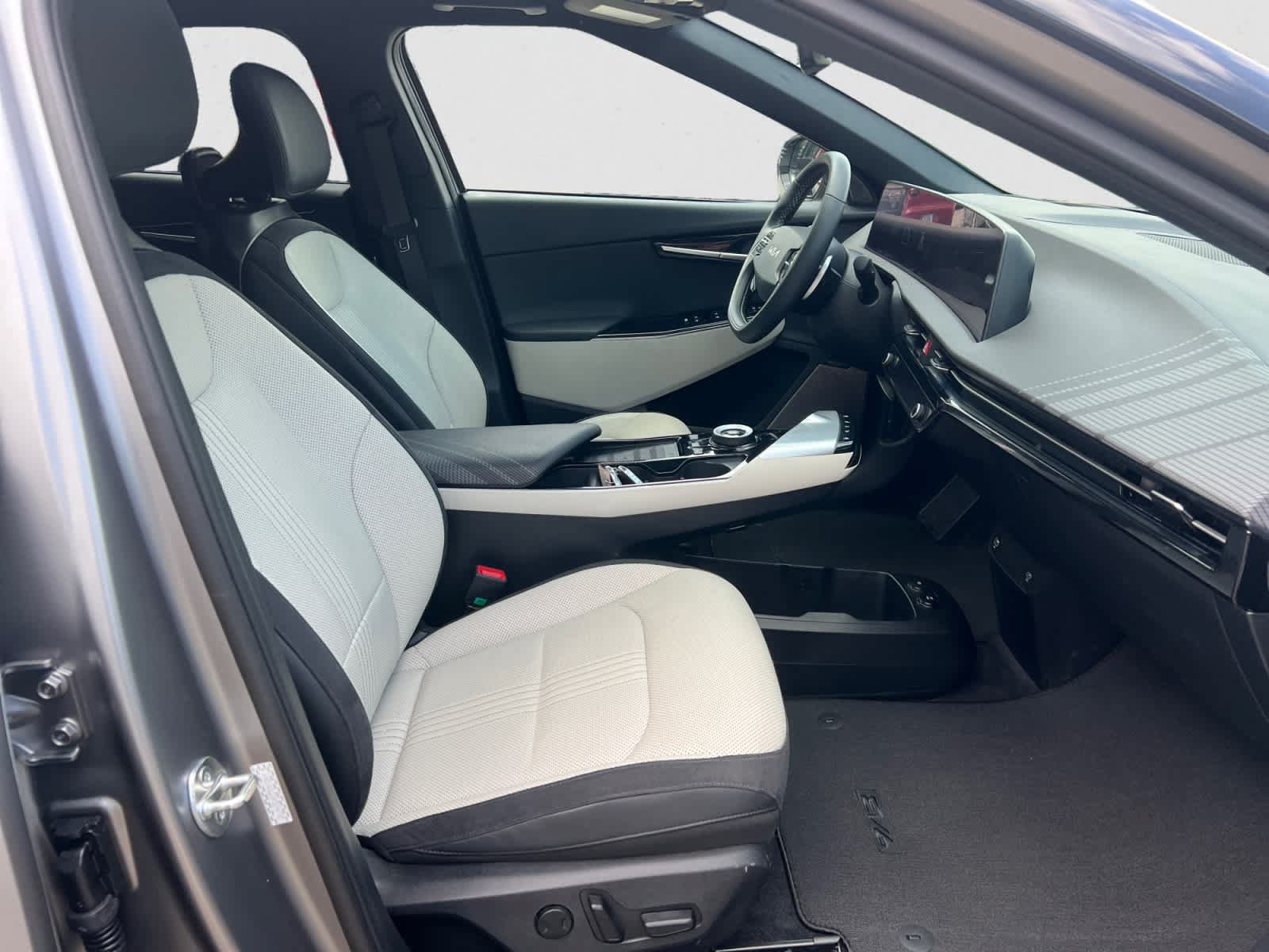 Certified 2024 Kia EV6 GT-Line w/ GT-Line White Seat Package AWD/4WD image 15