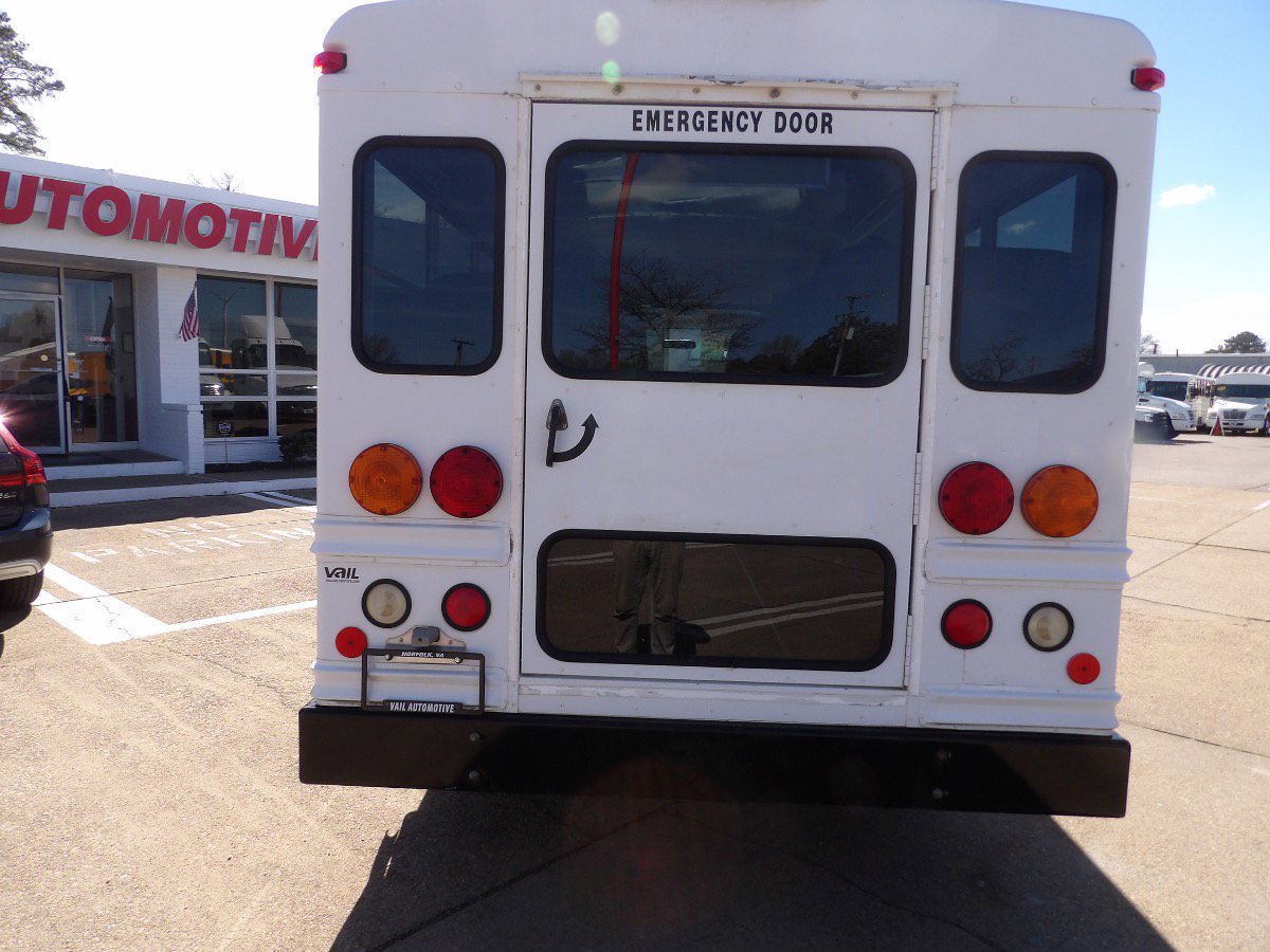 Used 2008 Chevrolet Express 3500 G3500 15 PASSENGER MINI BUS w/ School Bus Package image 3