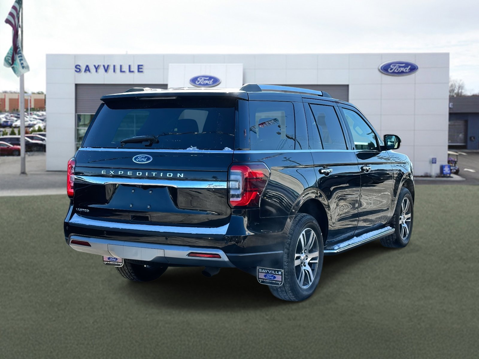 Used 2023 Ford Expedition Limited image 5