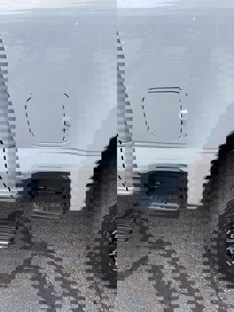 New 2026 Ford F350 Platinum w/ FX4 Off-Road Package image 36