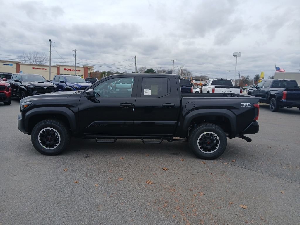 New 2025 Toyota Tacoma TRD Off-Road image 4