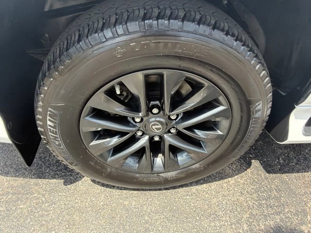 Used 2023 Lexus GX 460 Premium w/ Premium Package AWD/4WD image 39