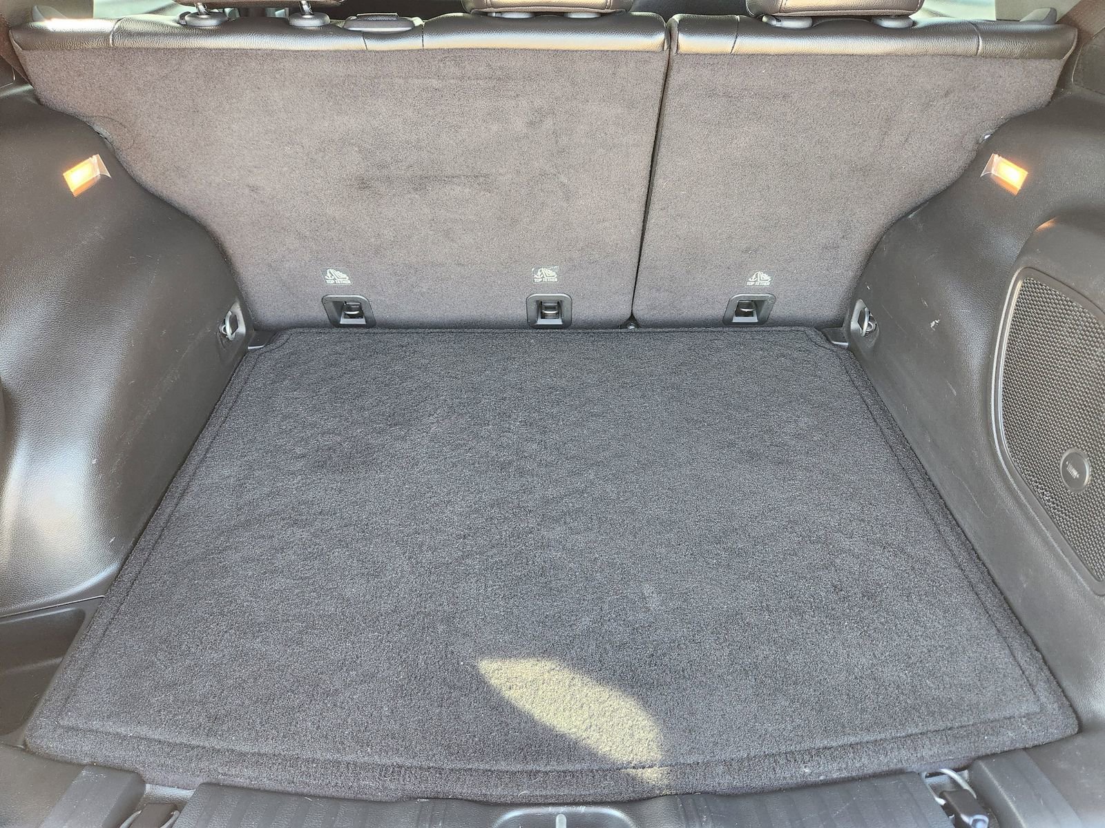 Used 2024 Jeep Compass Latitude w/ Sun and Sound Group image 42