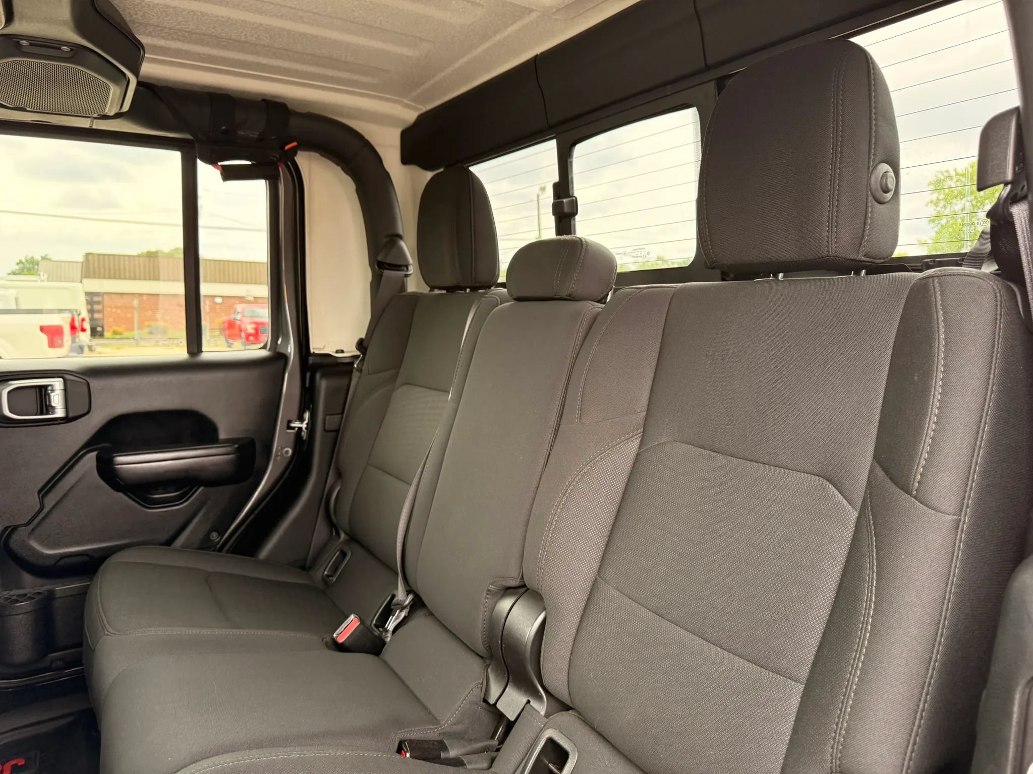 Used 2021 Jeep Gladiator Sport AWD/4WD image 19