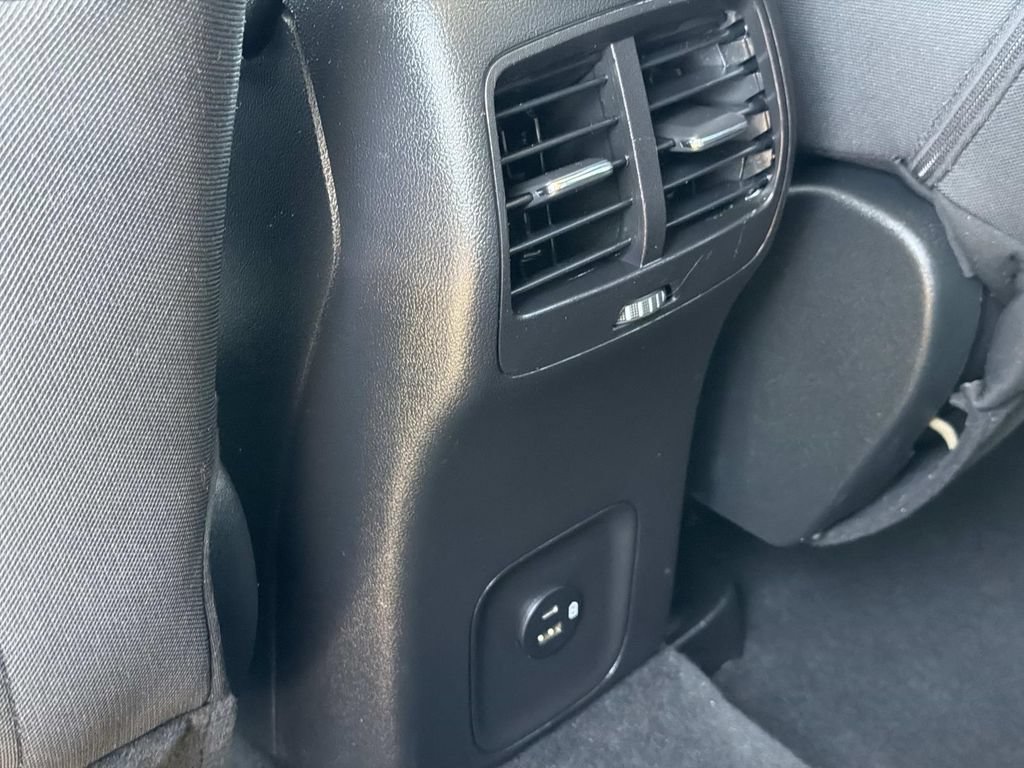 Certified 2021 Ford Escape SE w/ SE Sport Appearance Package FWD image 18