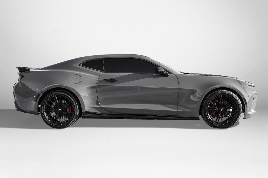 Used 2016 Chevrolet Camaro SS image 5