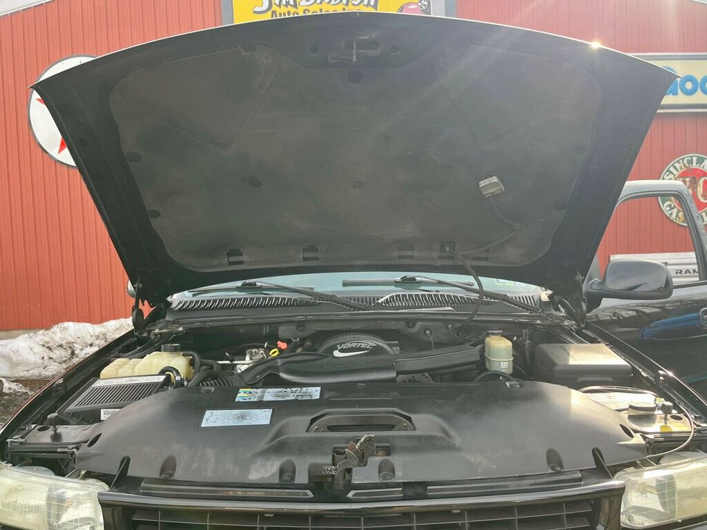 Used 2002 Chevrolet Tahoe Z71 image 20