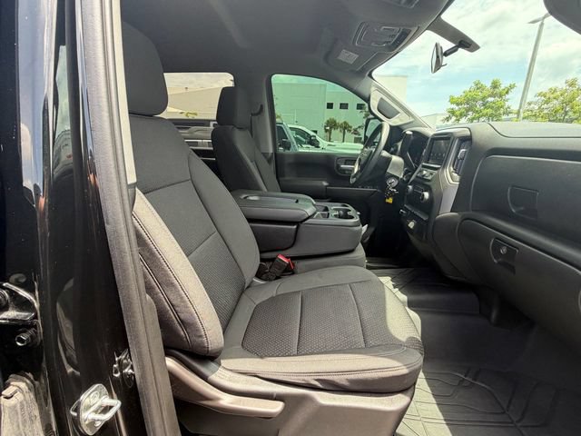 Used 2022 Chevrolet Silverado 2500 Custom w/ Custom Convenience Package AWD/4WD image 14