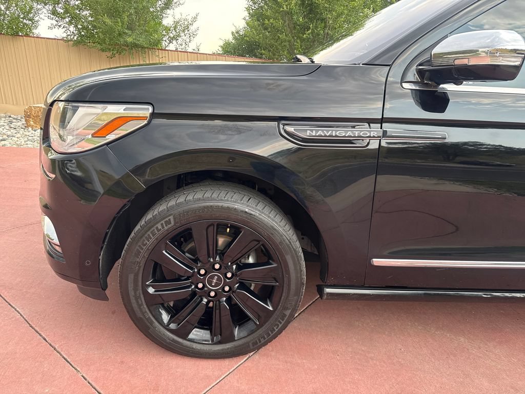 Used 2018 Lincoln Navigator Black Label AWD/4WD image 37