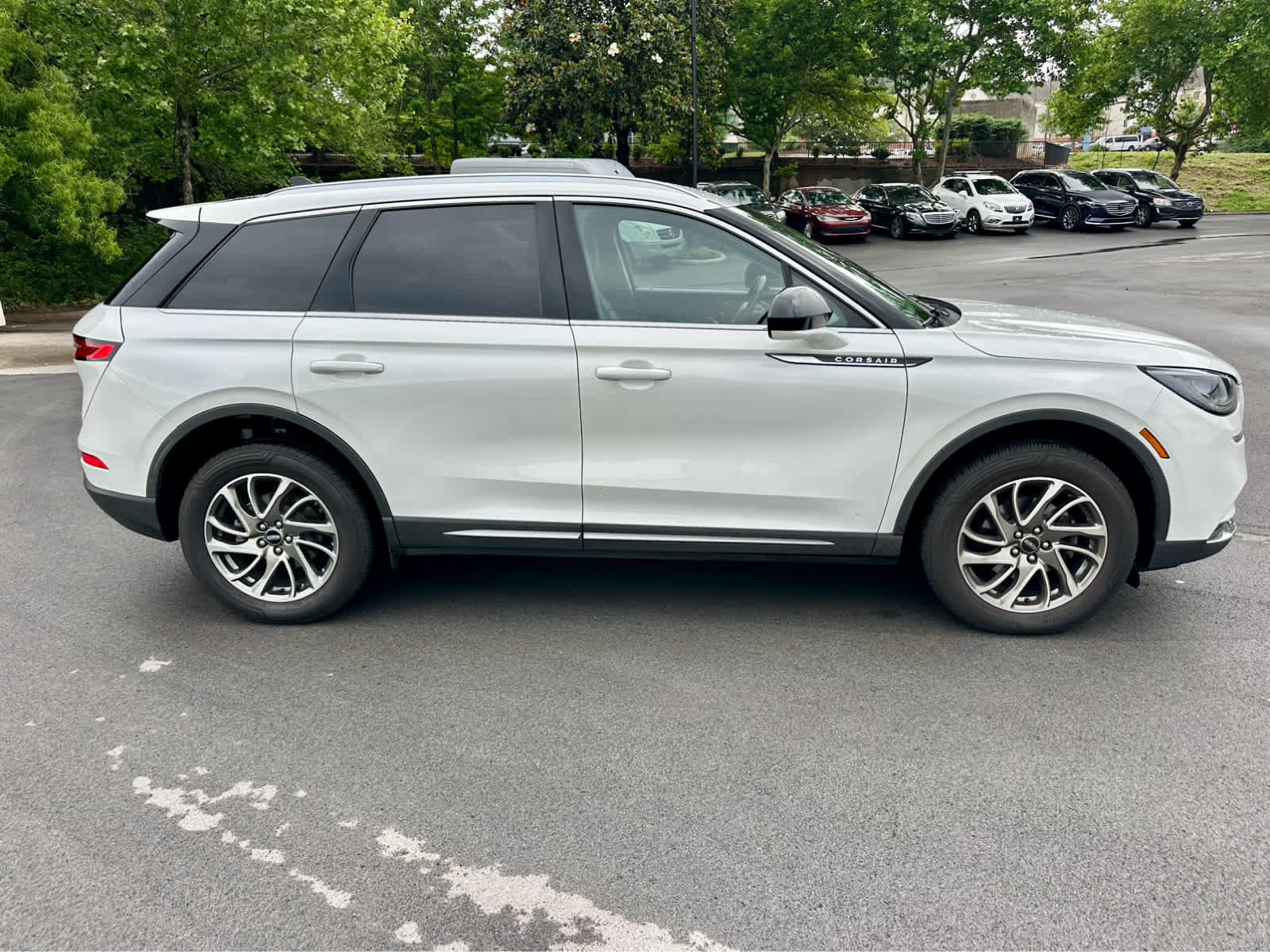 Used 2021 Lincoln Corsair AWD w/ Equipment Group 101A image 4