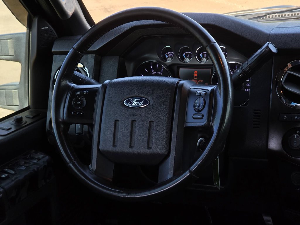 Used 2014 Ford F250 Lariat w/ Lariat Interior Package AWD/4WD image 22