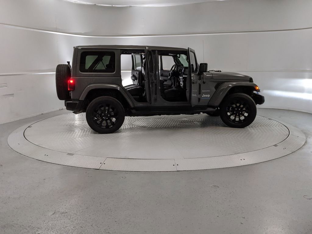 Used 2023 Jeep Wrangler Unlimited Sahara w/ Cold Weather Group image 8