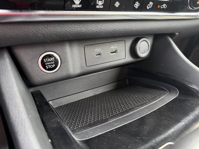 Certified 2022 Nissan Rogue SV FWD image 23