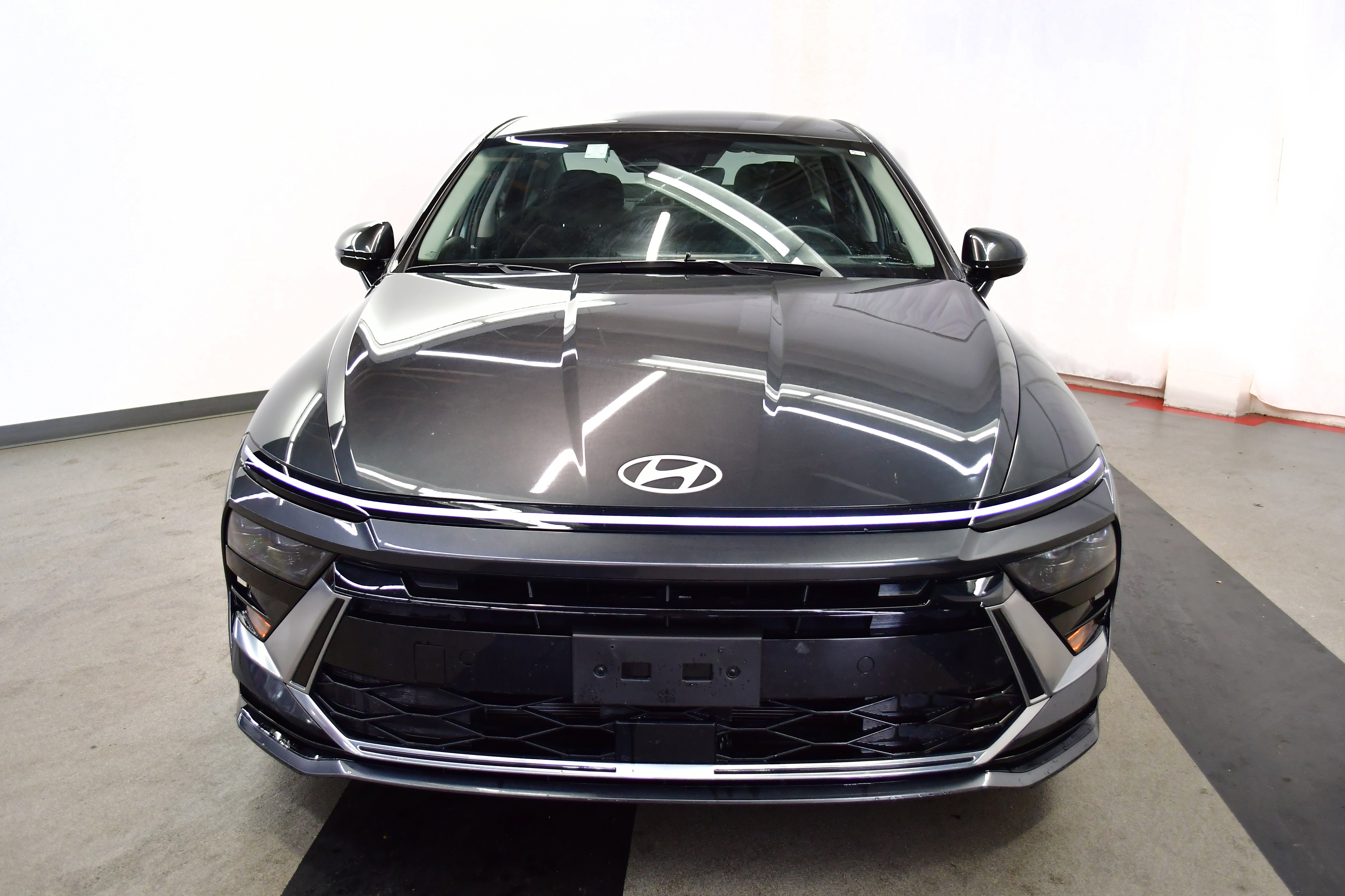 Used 2025 Hyundai Sonata SEL FWD image 3