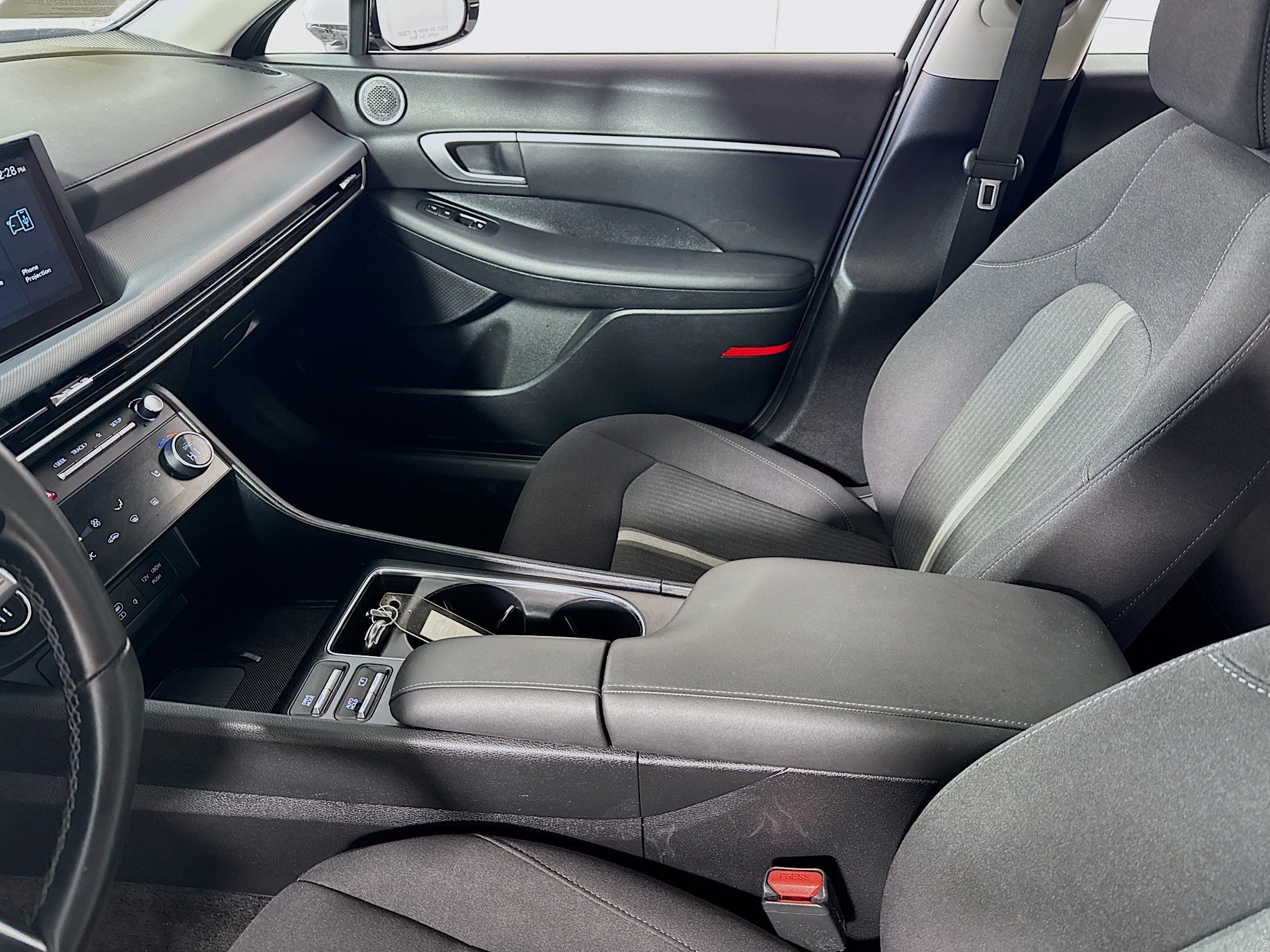 Used 2025 Hyundai Sonata SEL FWD image 23