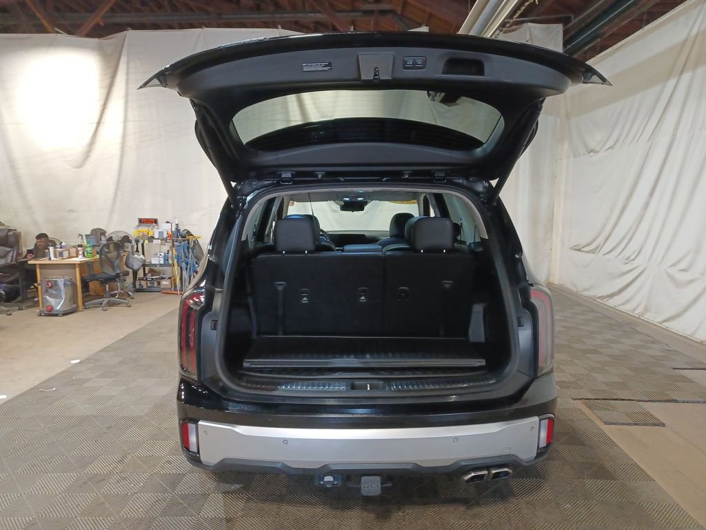 Used 2024 Kia Telluride SX Prestige w/ Towing Package AWD/4WD image 21