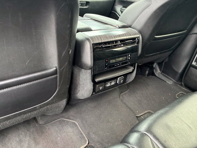 Used 2024 Jeep Wagoneer L Series III w/ Flexible Seating Group AWD/4WD image 22