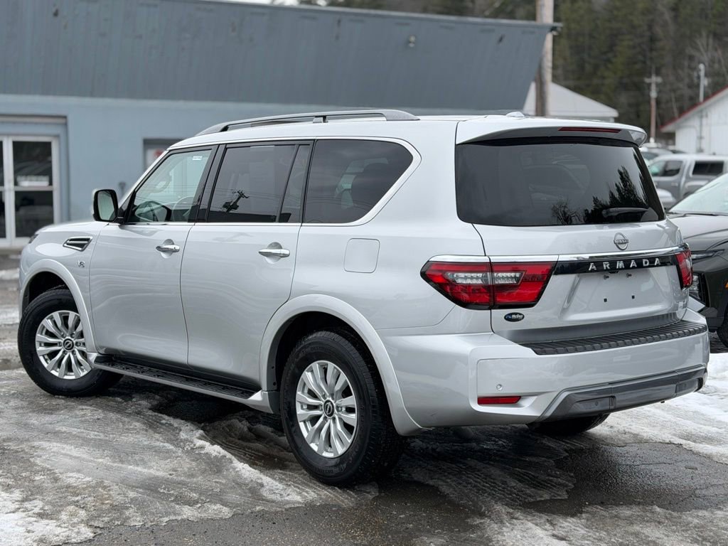 Used 2022 Nissan Armada SV image 3