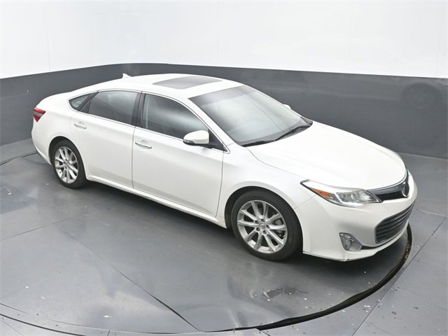Used 2014 Toyota Avalon Limited image 13