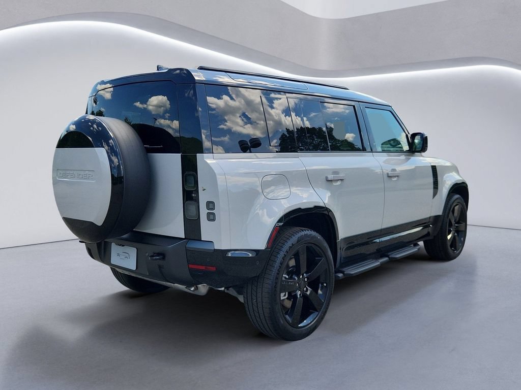 New 2026 Land Rover Defender 110 X-Dynamic SE AWD/4WD image 5