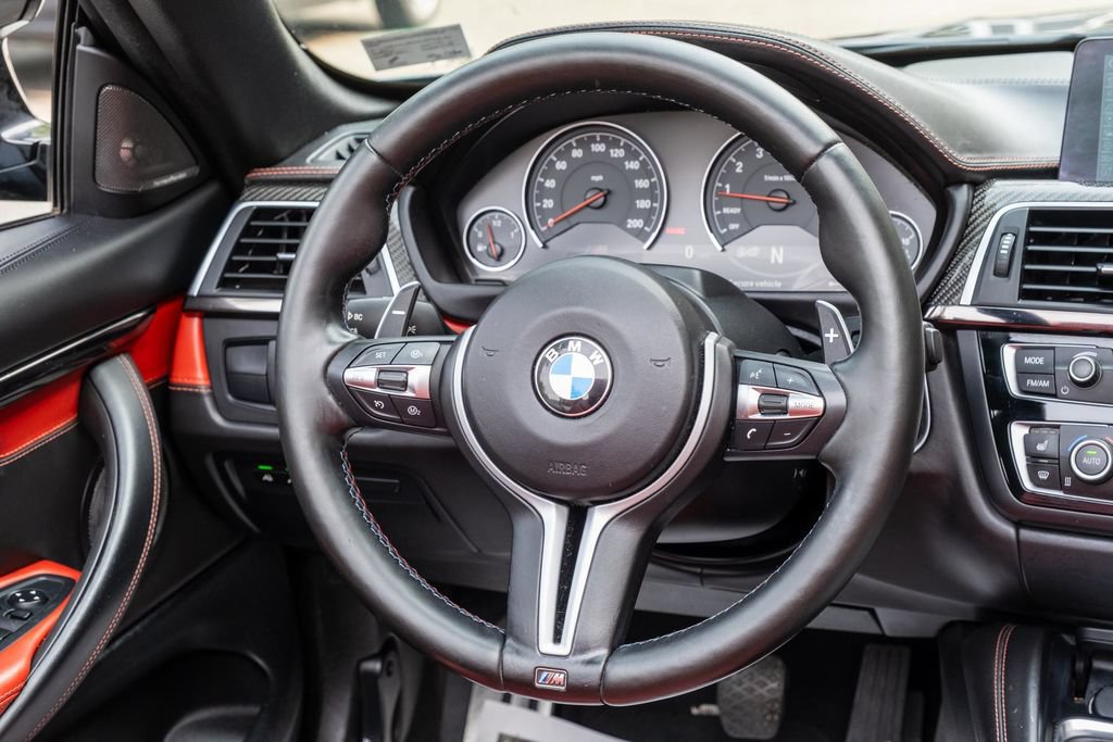 Used 2016 BMW M4 Convertible RWD image 25