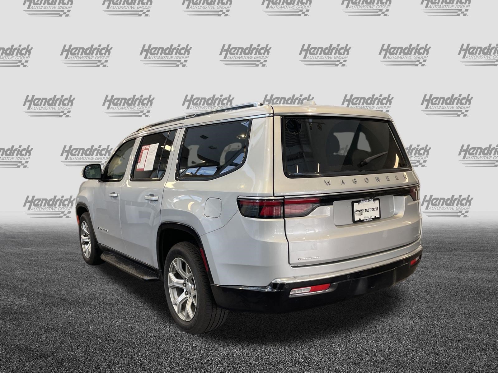 Used 2022 Jeep Wagoneer Series I w/ Premium Group I AWD/4WD image 8