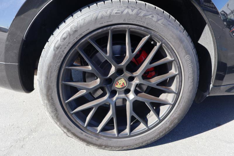 Used 2017 Porsche Macan GTS image 12