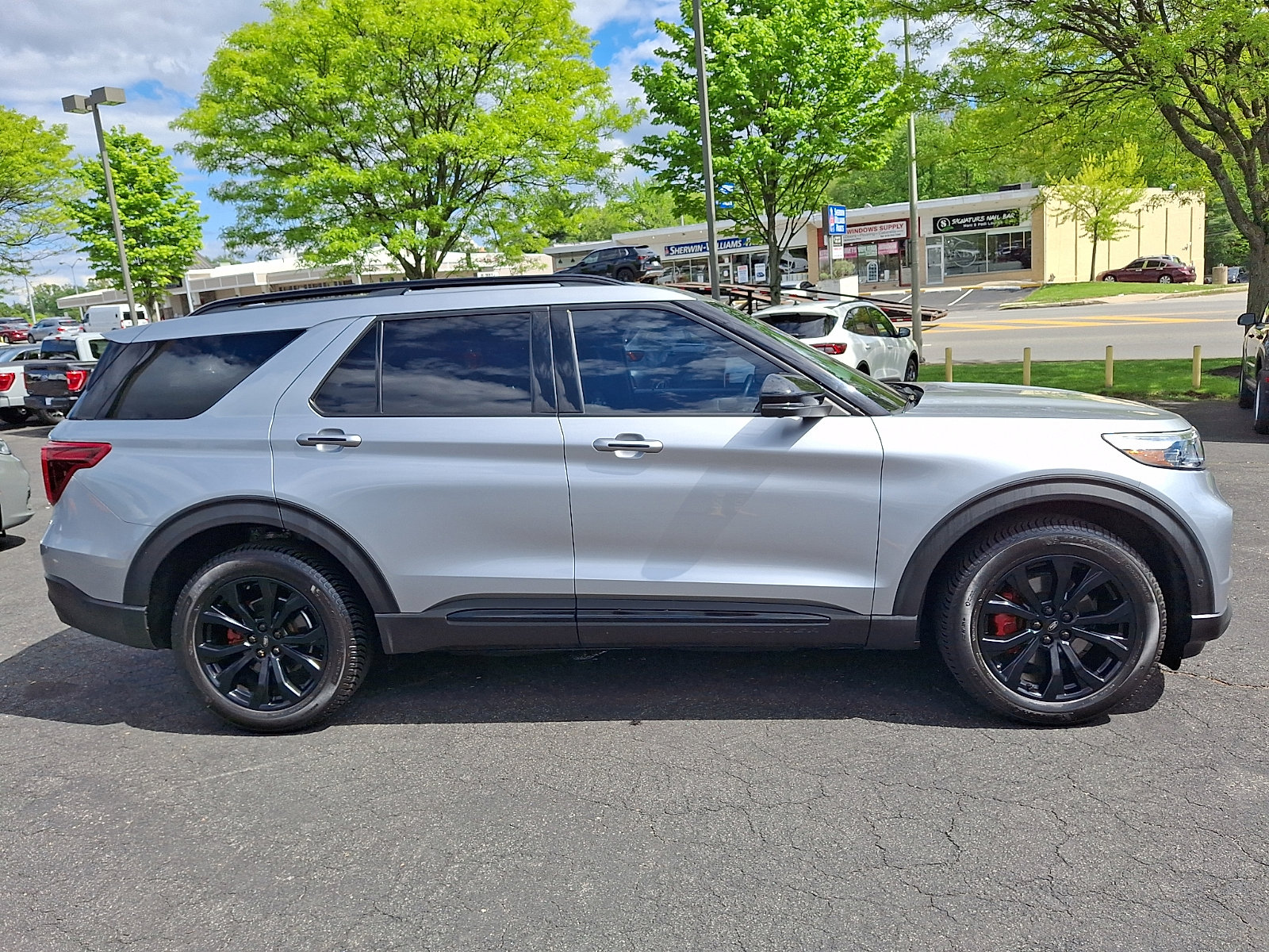 Used 2020 Ford Explorer ST AWD/4WD image 7