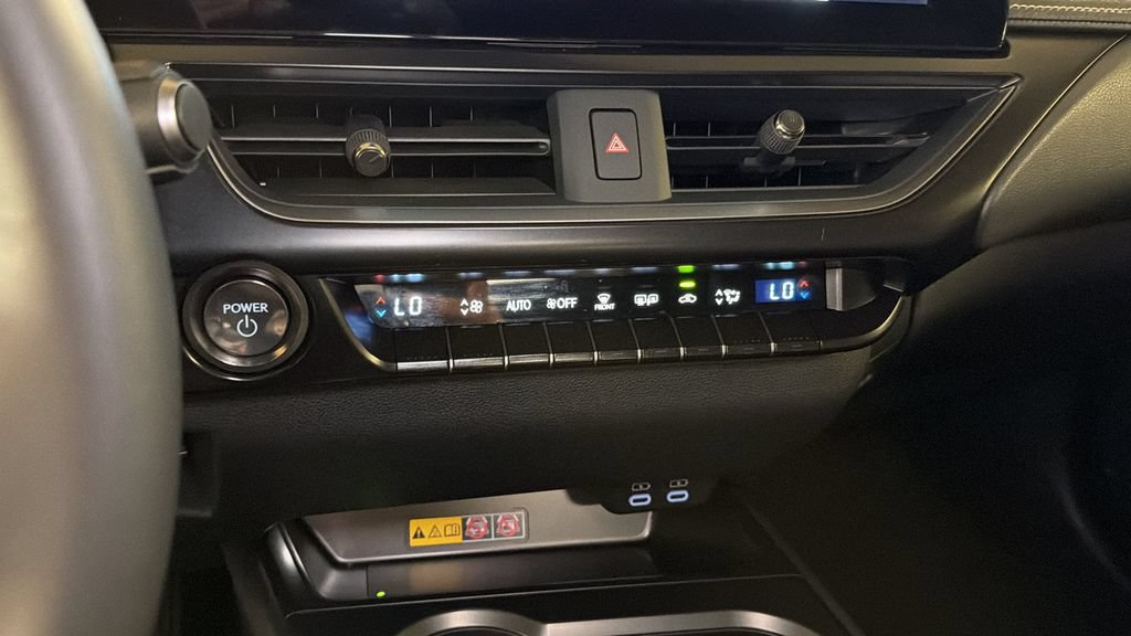 Used 2025 Lexus UX 300h AWD w/ Accessory Package (Z1) image 27