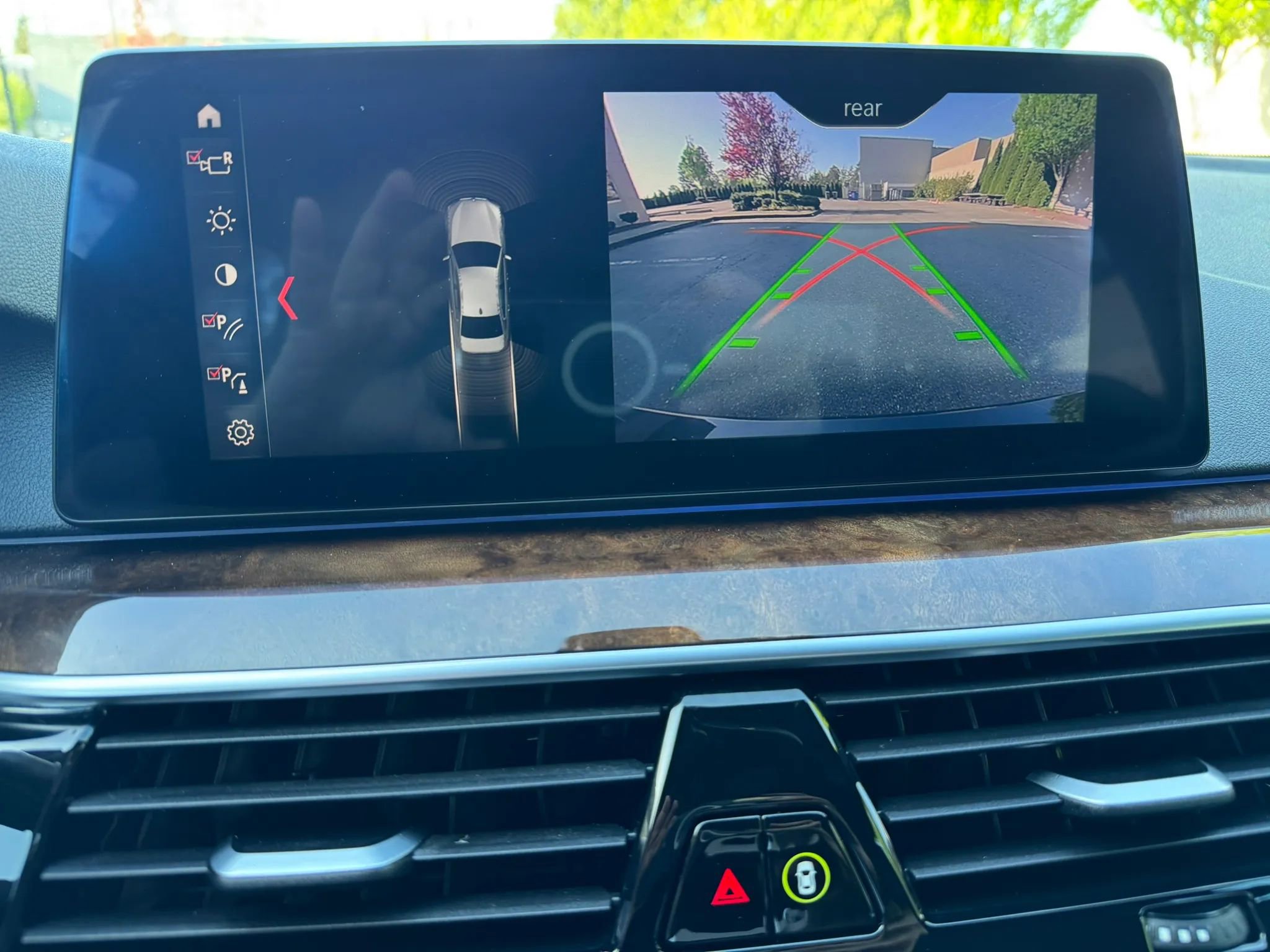 Used 2019 BMW 530e xDrive AWD/4WD image 35