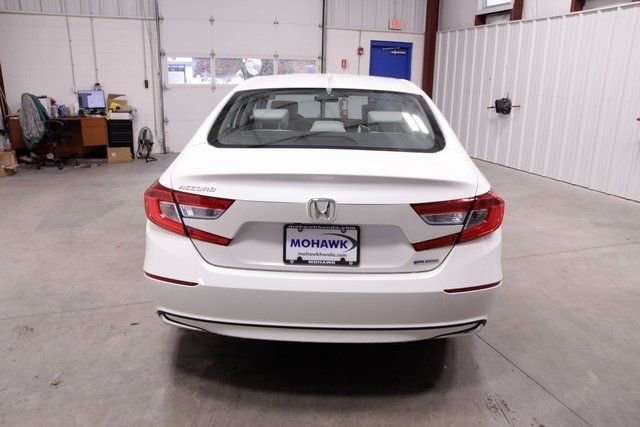 Used 2018 Honda Accord EX image 4