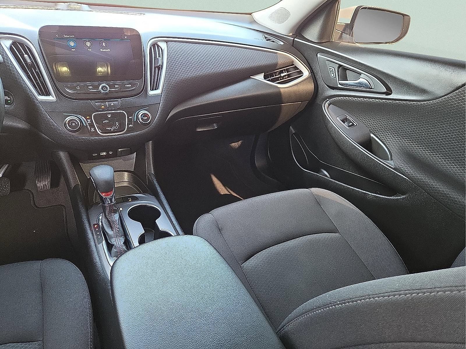 Used 2024 Chevrolet Malibu RS image 12