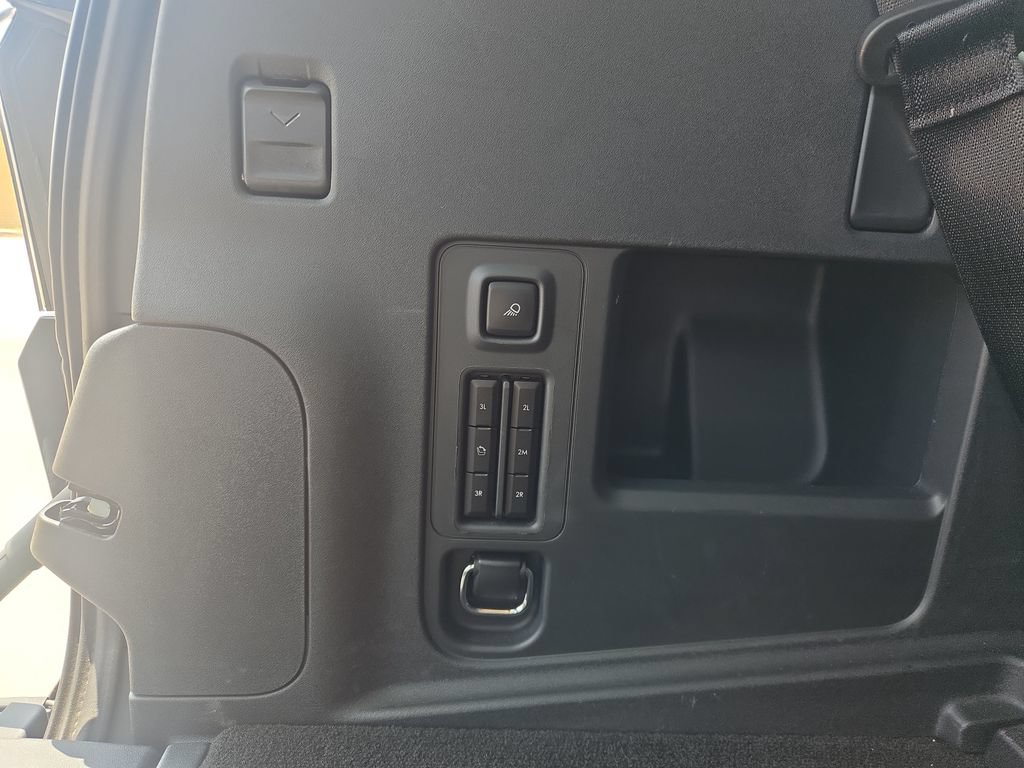 Used 2026 Lincoln Navigator Reserve AWD/4WD image 34