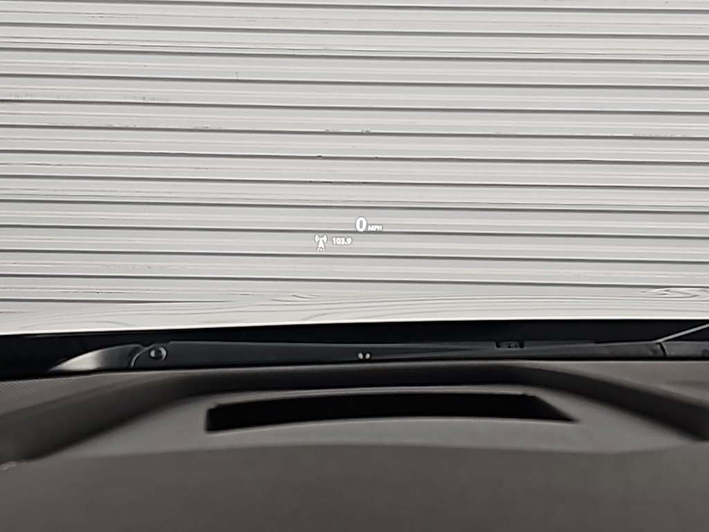 Used 2023 Buick Envision Avenir image 29